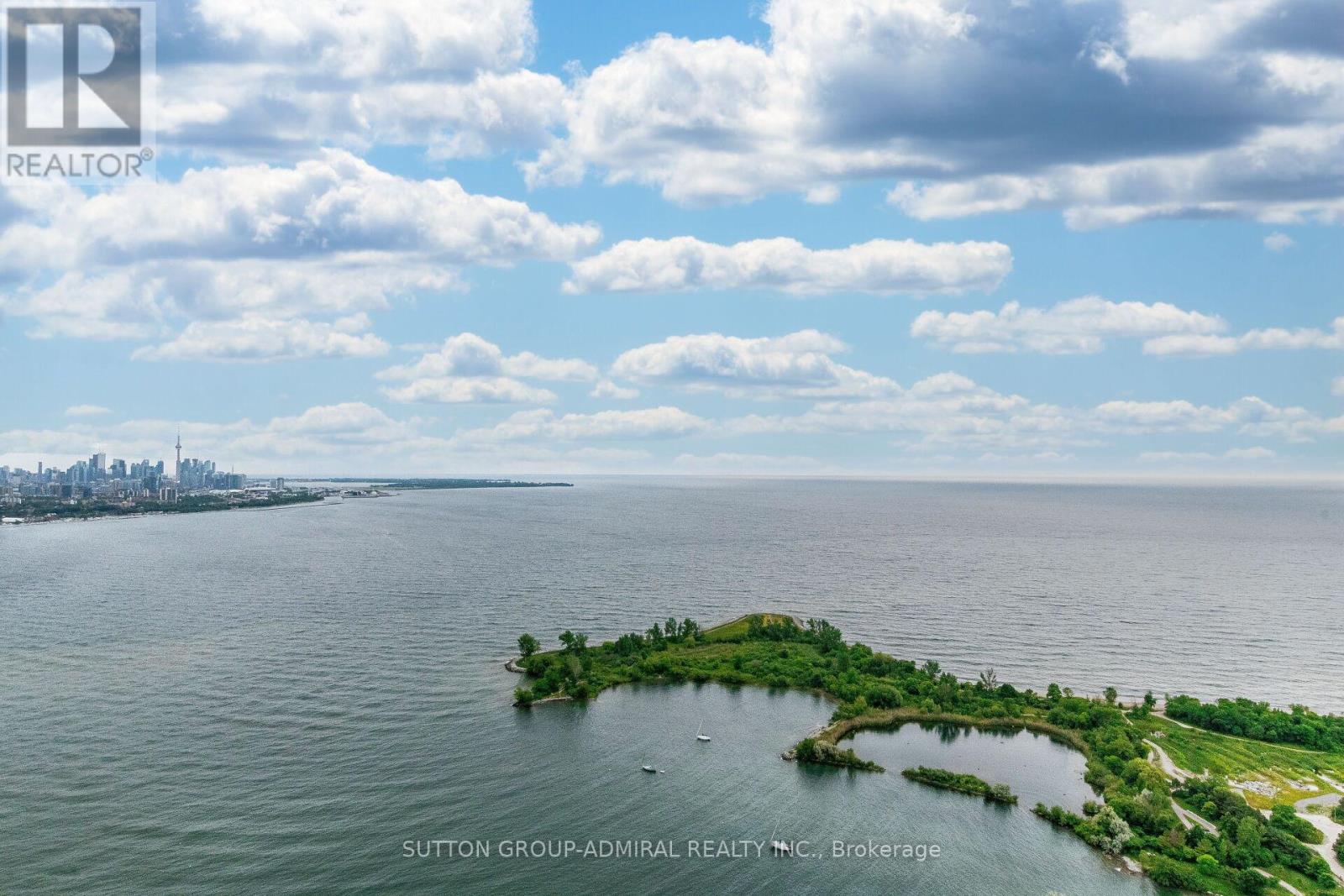 Photo 32 of 5302 38 Annie Craig Drive, Toronto ON