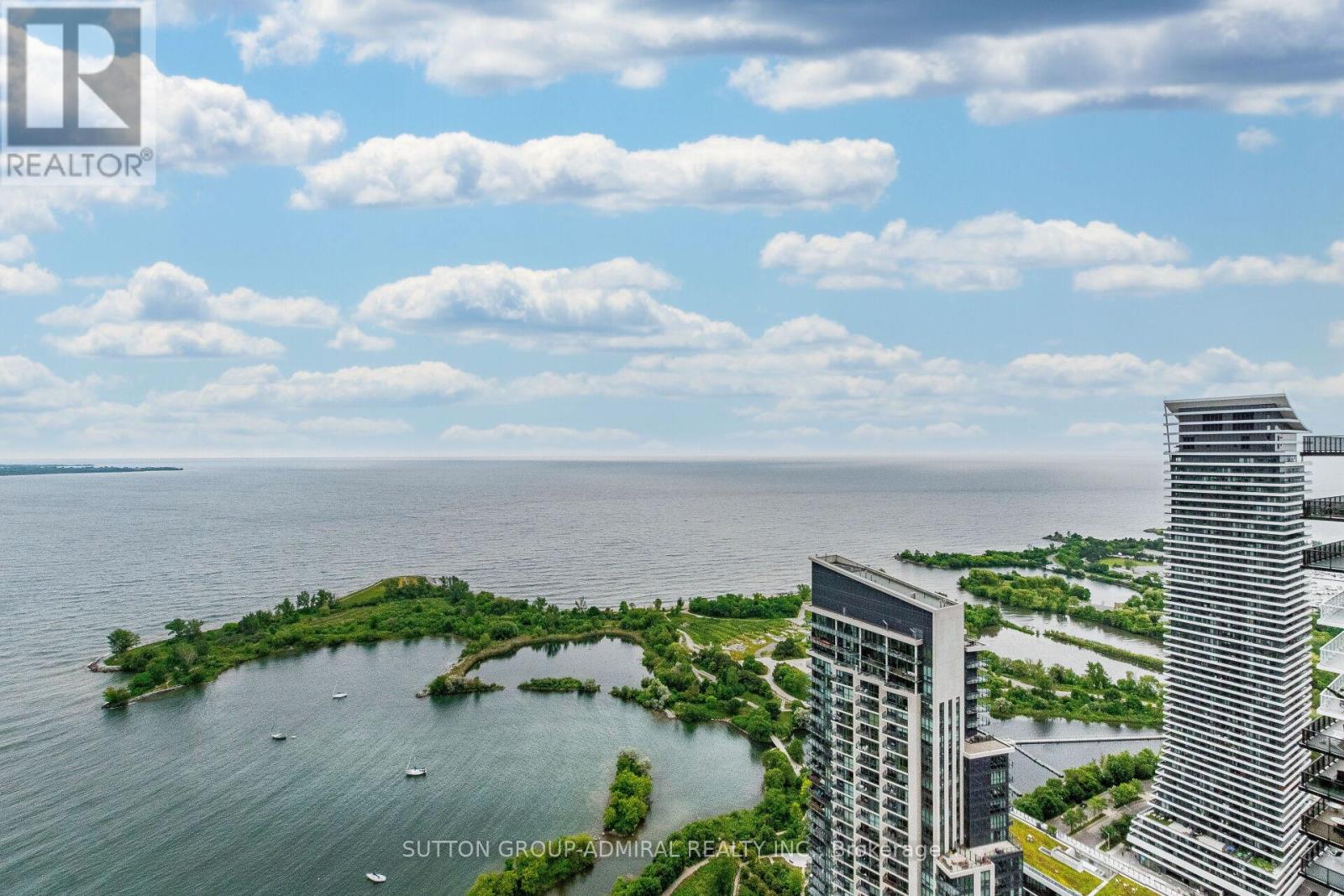 Photo 33 of 5302 38 Annie Craig Drive, Toronto ON