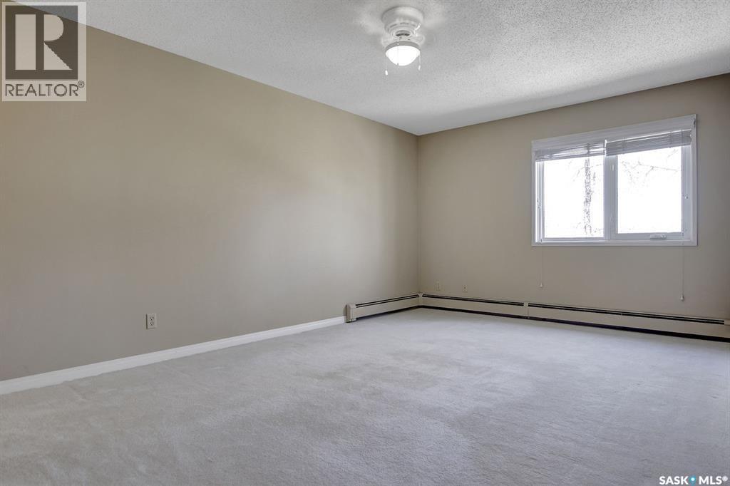 Photo 15 of 304 2727 Victoria Avenue, Regina SK