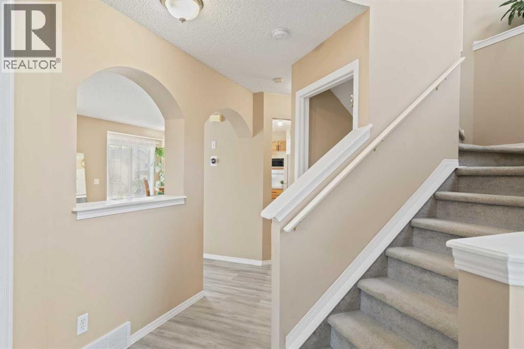 Photo 4 of 165 San Fernando Place Ne, Calgary AB