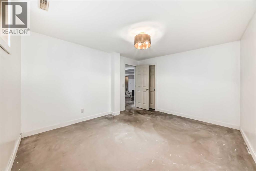 Photo 38 of 406 8000 Wentworth Drive Sw, Calgary AB
