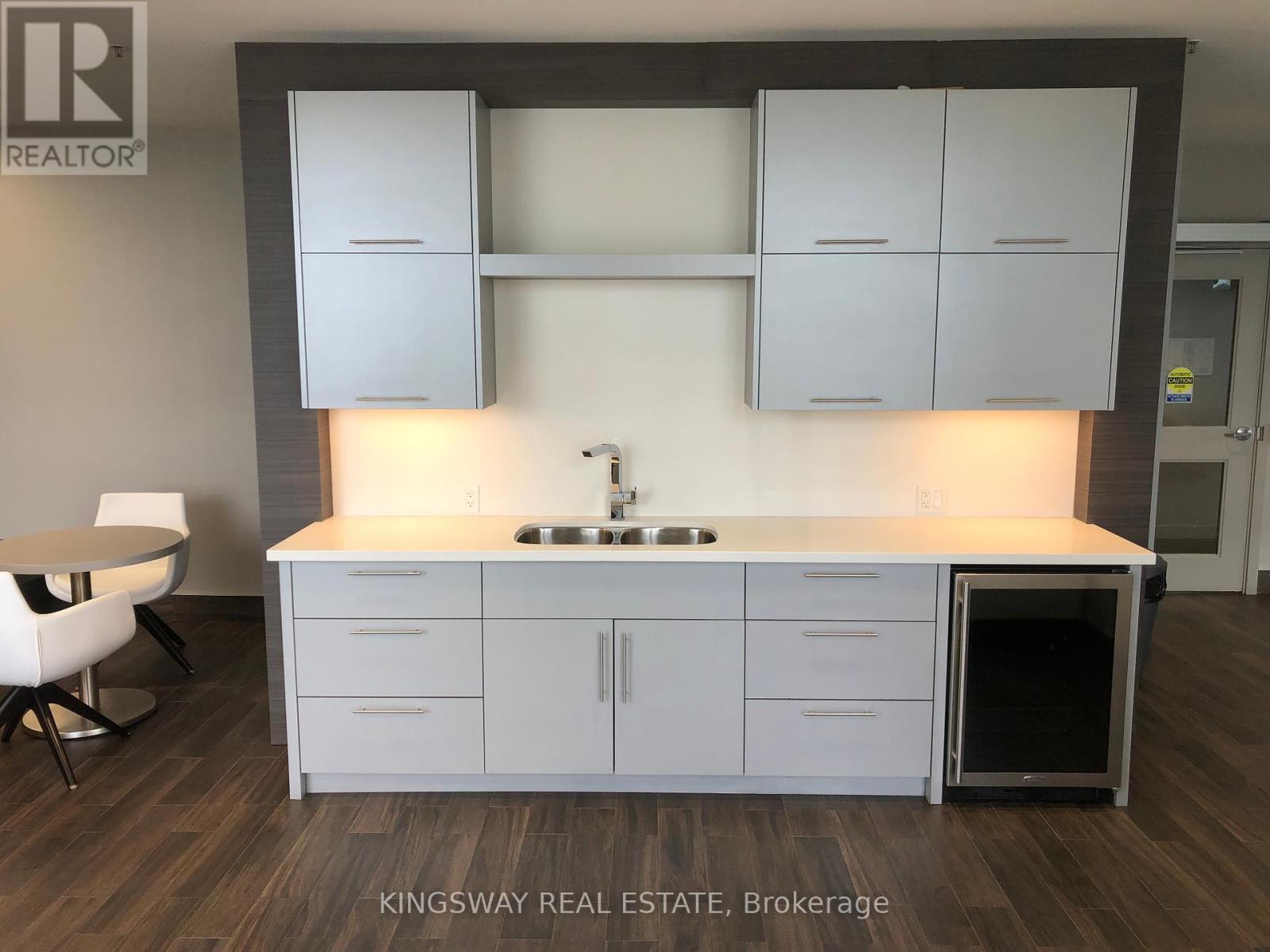 Photo 33 of 1808 2087 Fairview Street, Burlington ON