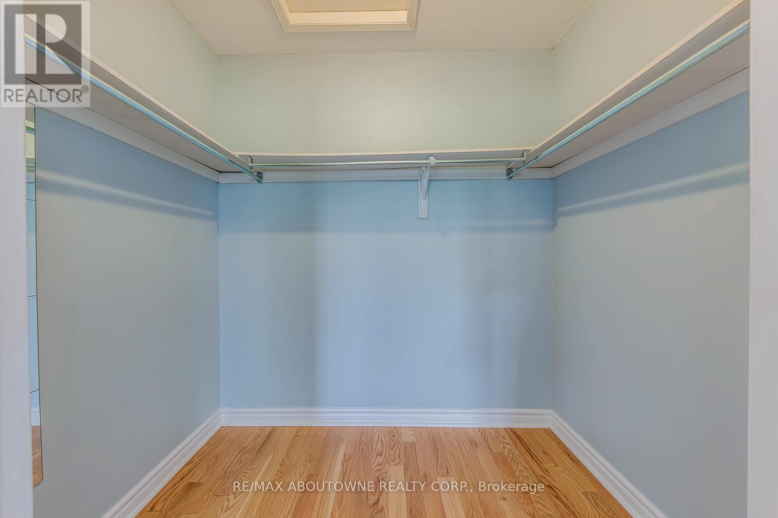 Photo 30 of 83 Bur Oak Avenue, Markham ON