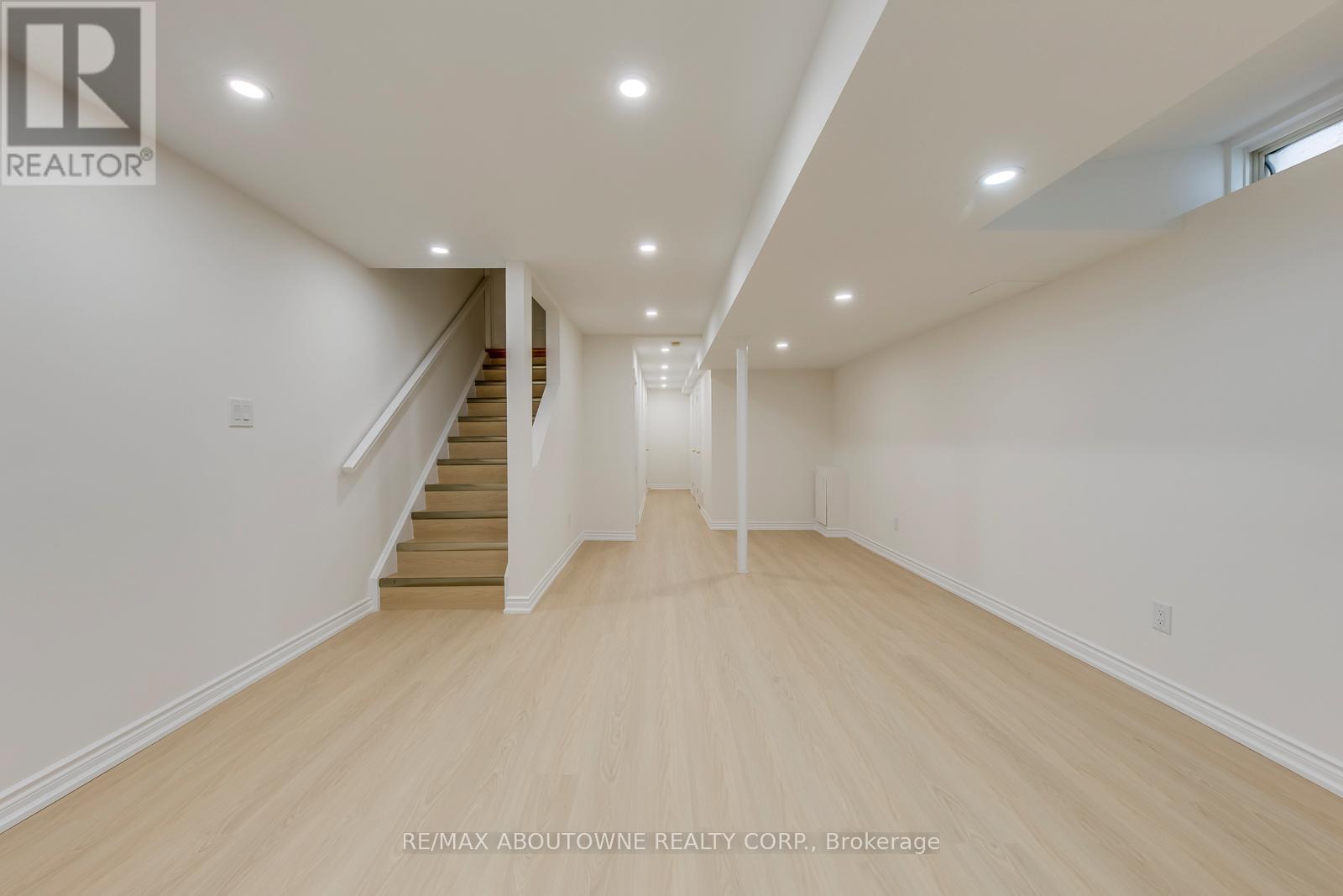 Photo 33 of 83 Bur Oak Avenue, Markham ON