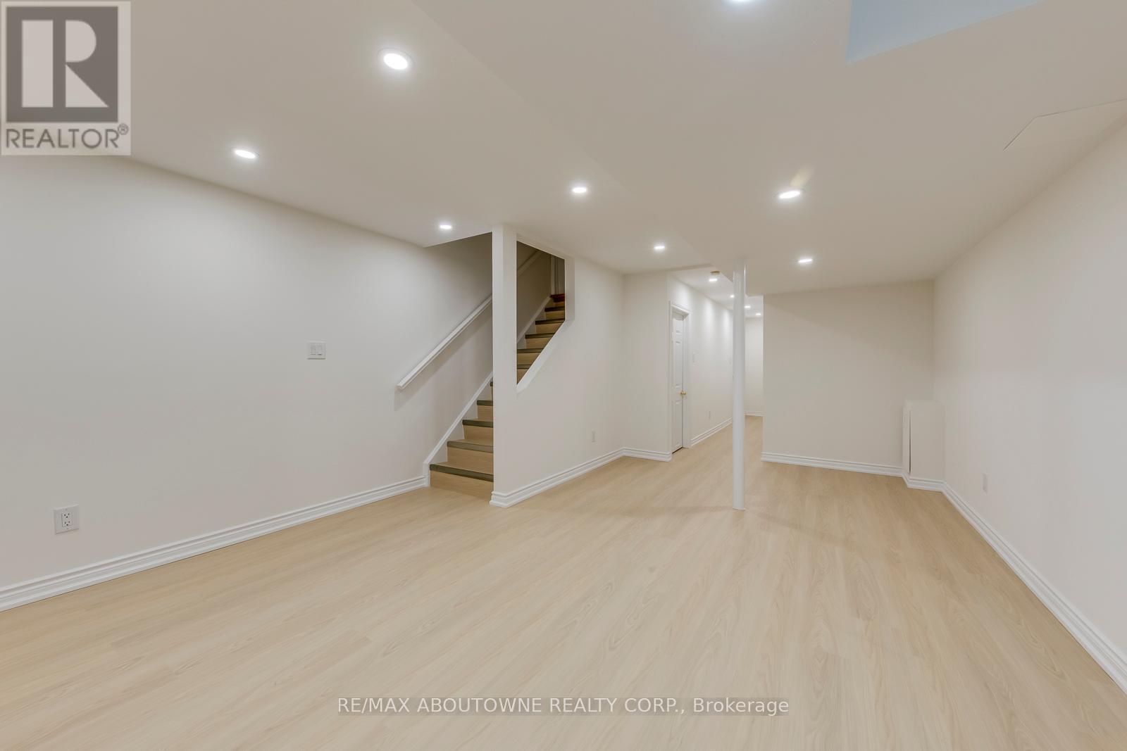 Photo 34 of 83 Bur Oak Avenue, Markham ON