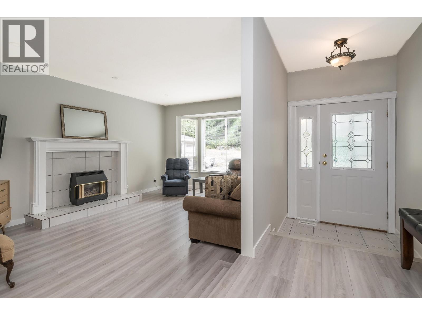 Photo 8 of 12295 269 Street, Maple Ridge BC