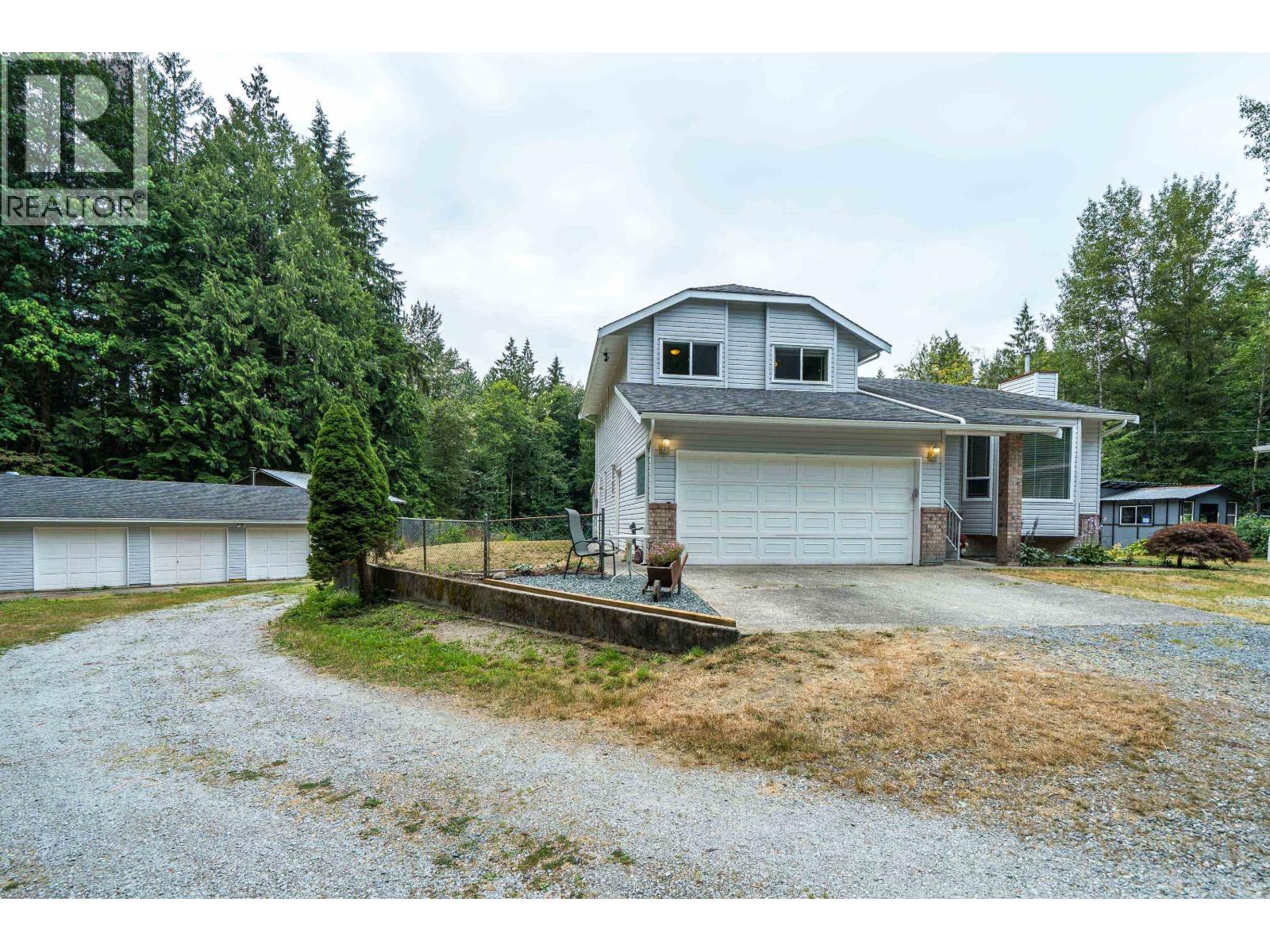 Photo 5 of 12295 269 Street, Maple Ridge BC