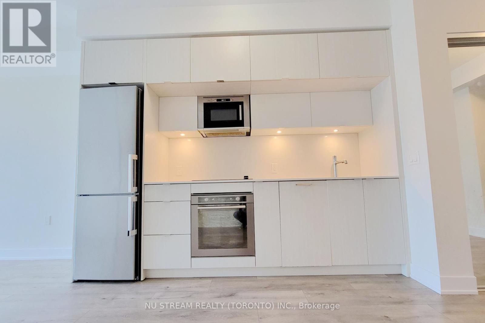 Photo 7 of 3609 575 Bloor Street E, Toronto ON