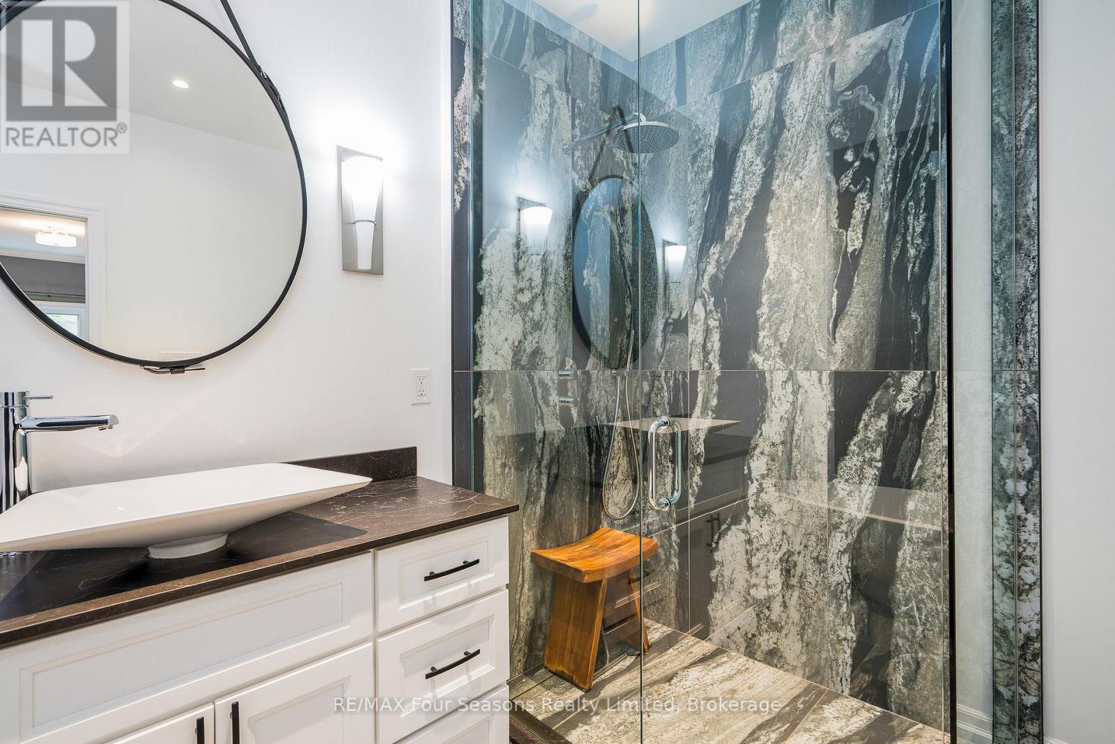 Photo 20 of 13 Westmount Mews, Collingwood ON