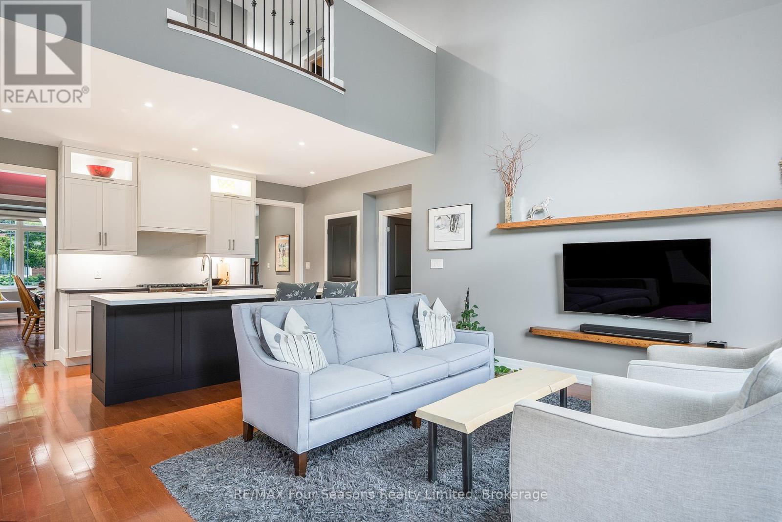 Photo 16 of 13 Westmount Mews, Collingwood ON