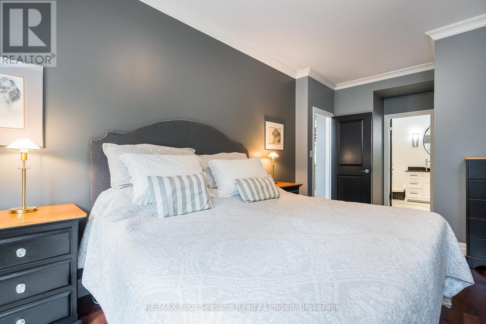 Photo 18 of 13 Westmount Mews, Collingwood ON