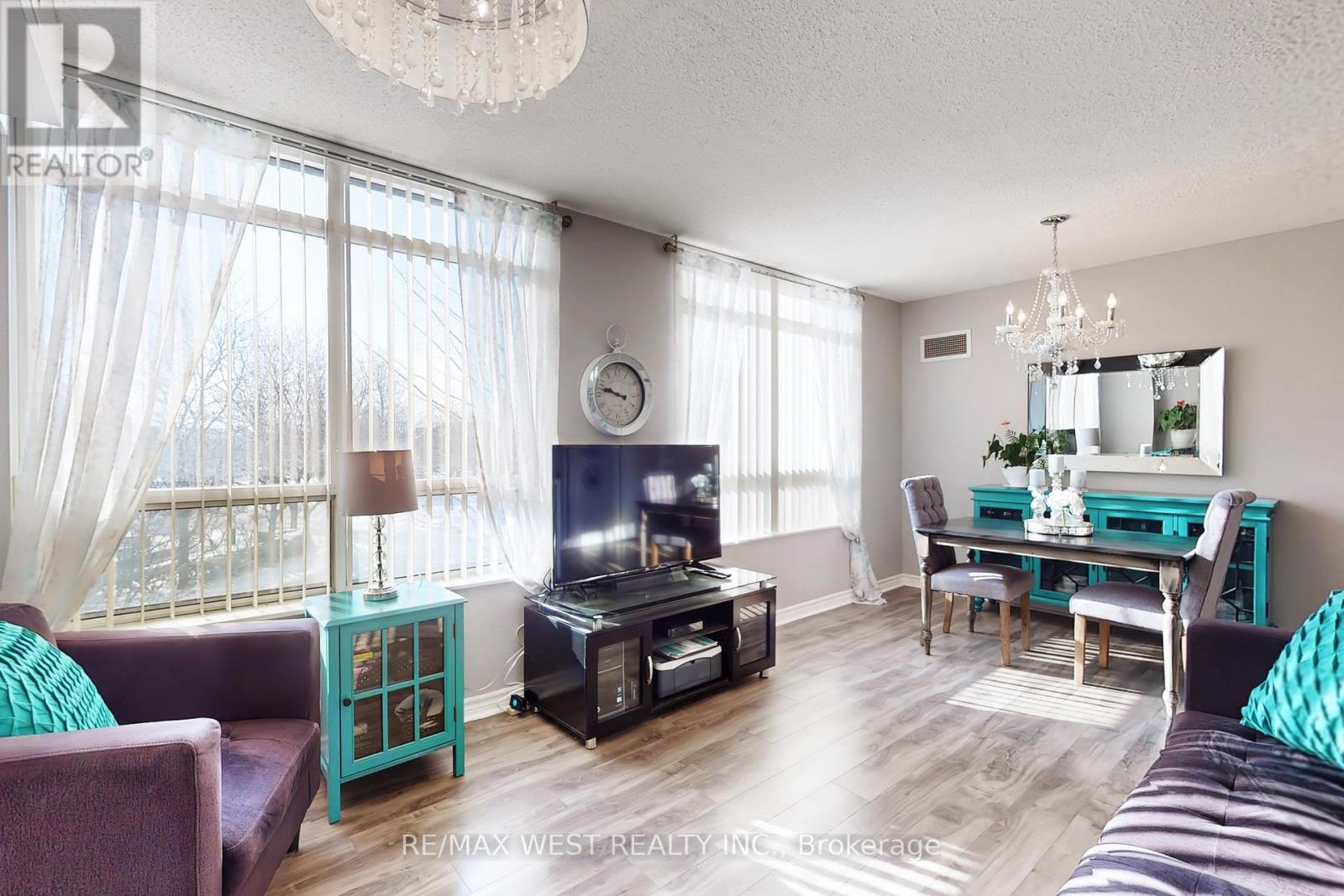 Photo 9 of 206 A 710 Humberwood Boulevard, Toronto ON