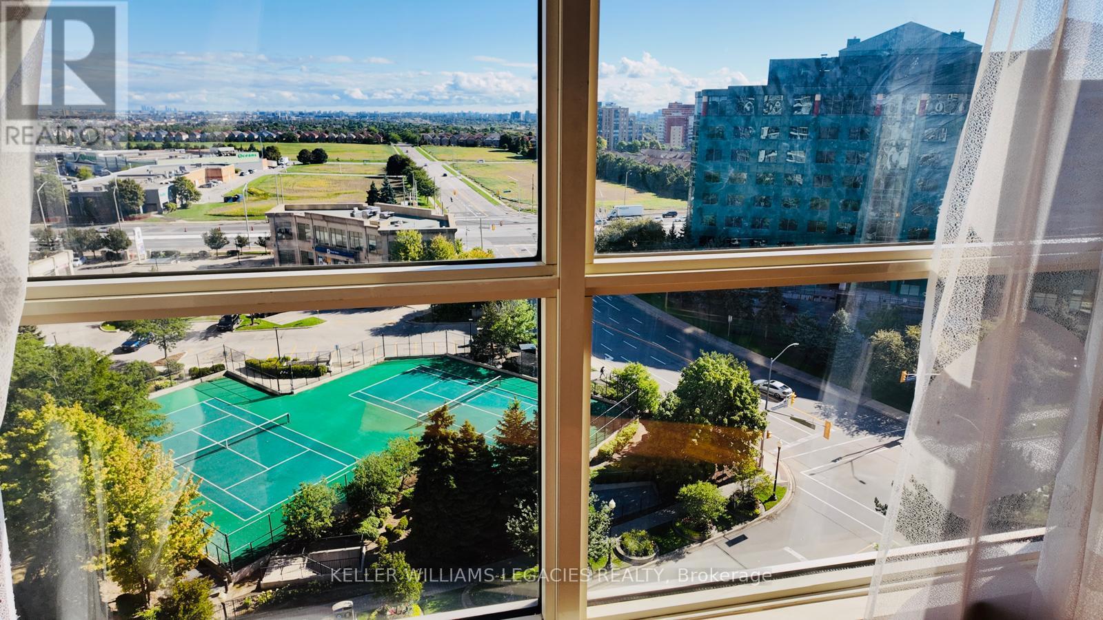 Photo 6 of 1111 55 Kingsbridge Garden Circle, Mississauga ON
