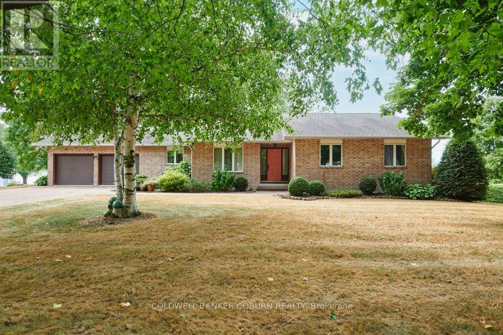 Photo 1 of 11152 Grisdale Drive, South Dundas ON