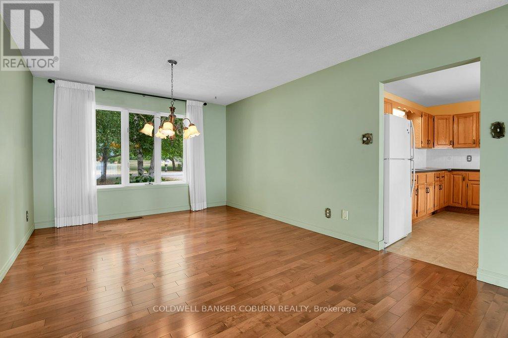 Photo 10 of 11152 Grisdale Drive, South Dundas ON