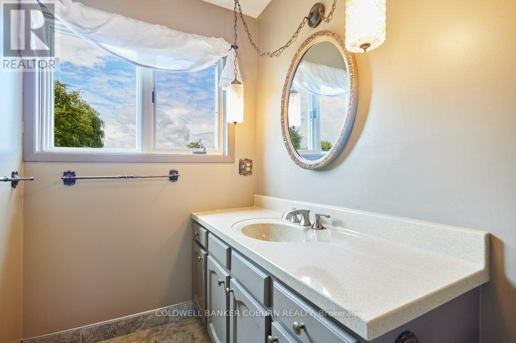 Photo 18 of 11152 Grisdale Drive, South Dundas ON