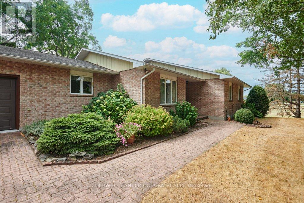 Photo 5 of 11152 Grisdale Drive, South Dundas ON
