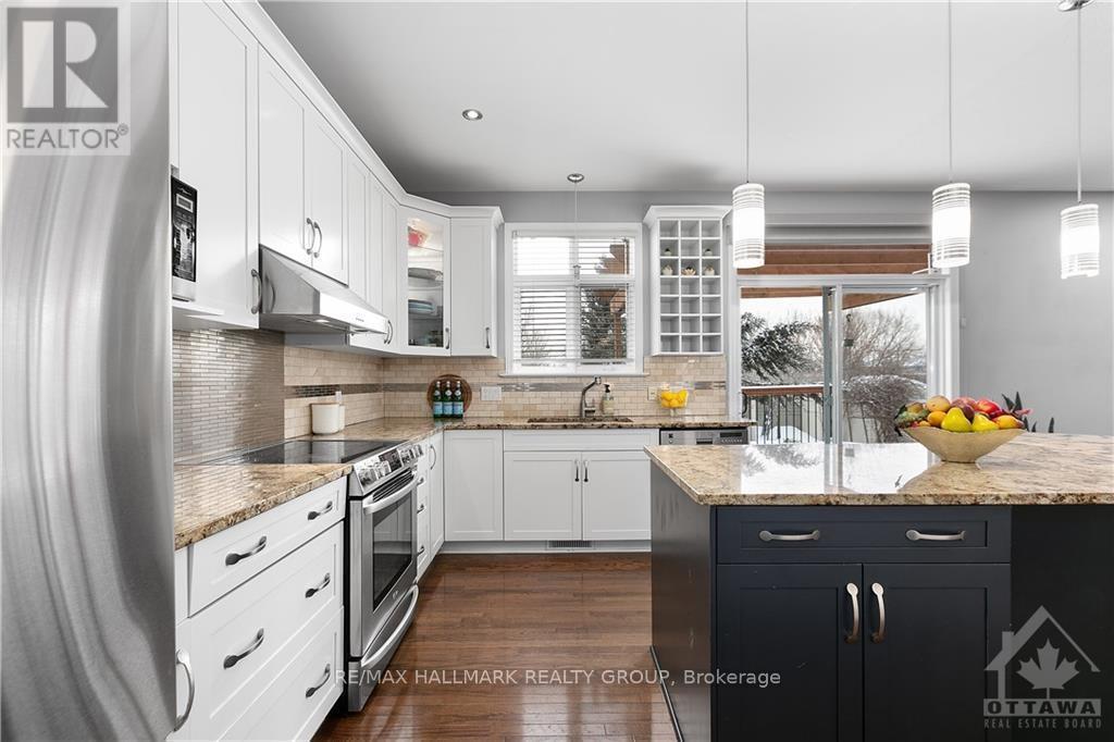 Photo 11 of 4464 Shoreline Drive, Ottawa ON