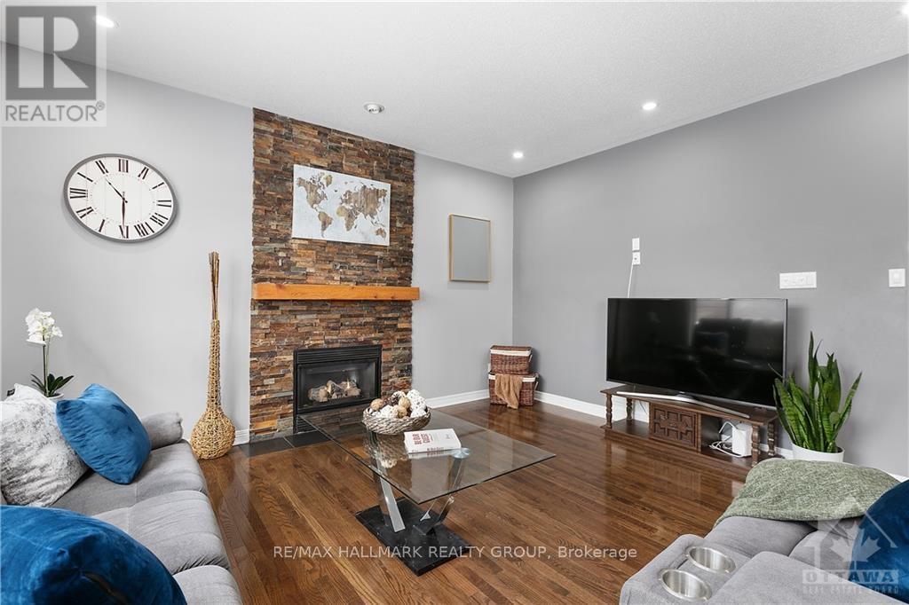 Photo 6 of 4464 Shoreline Drive, Ottawa ON