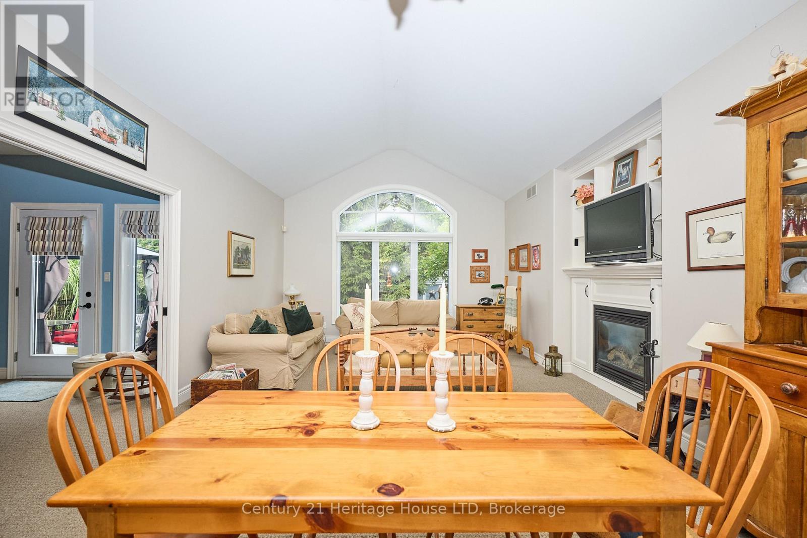 Photo 10 of 32 Sunrise Court, Fort Erie ON