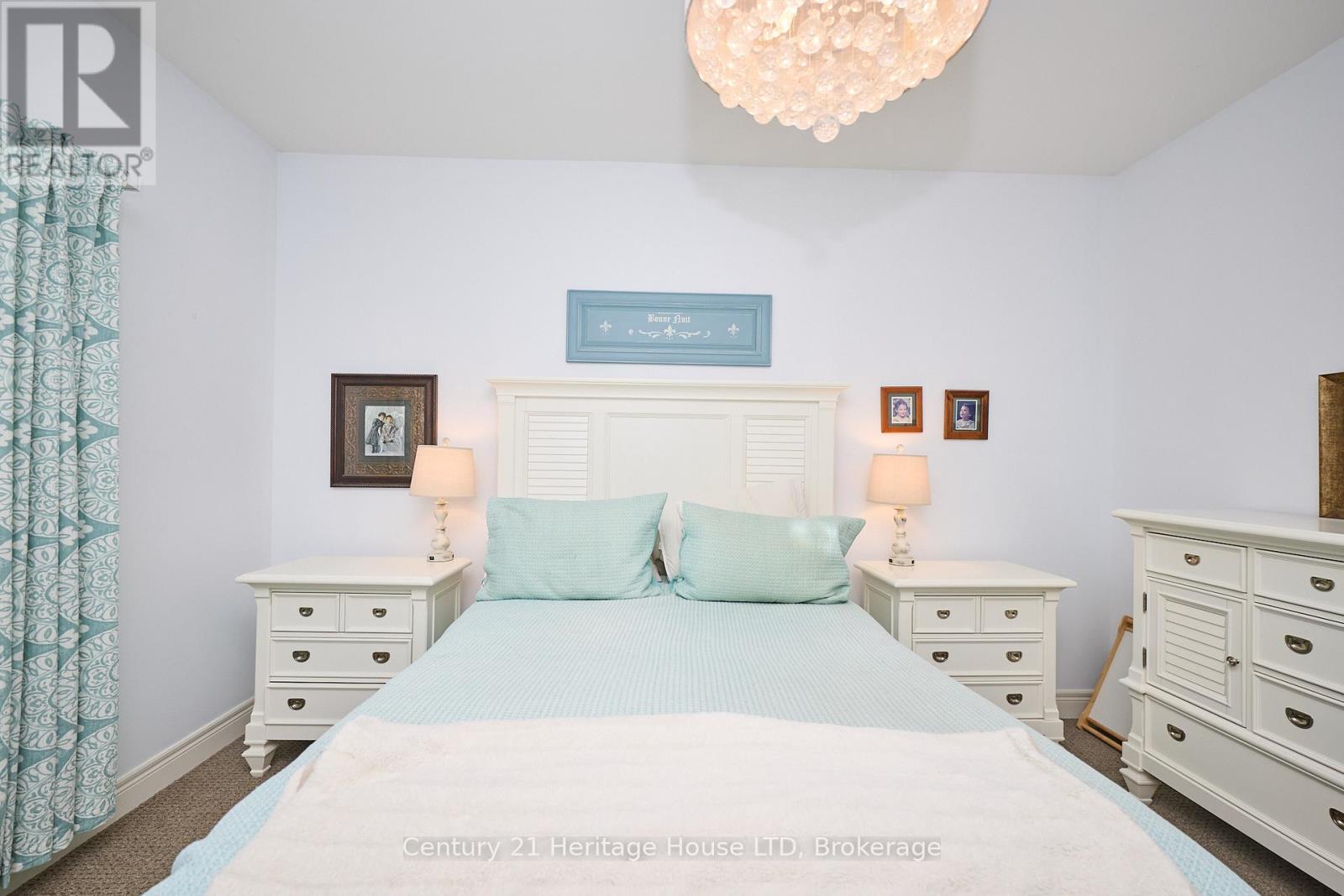Photo 19 of 32 Sunrise Court, Fort Erie ON