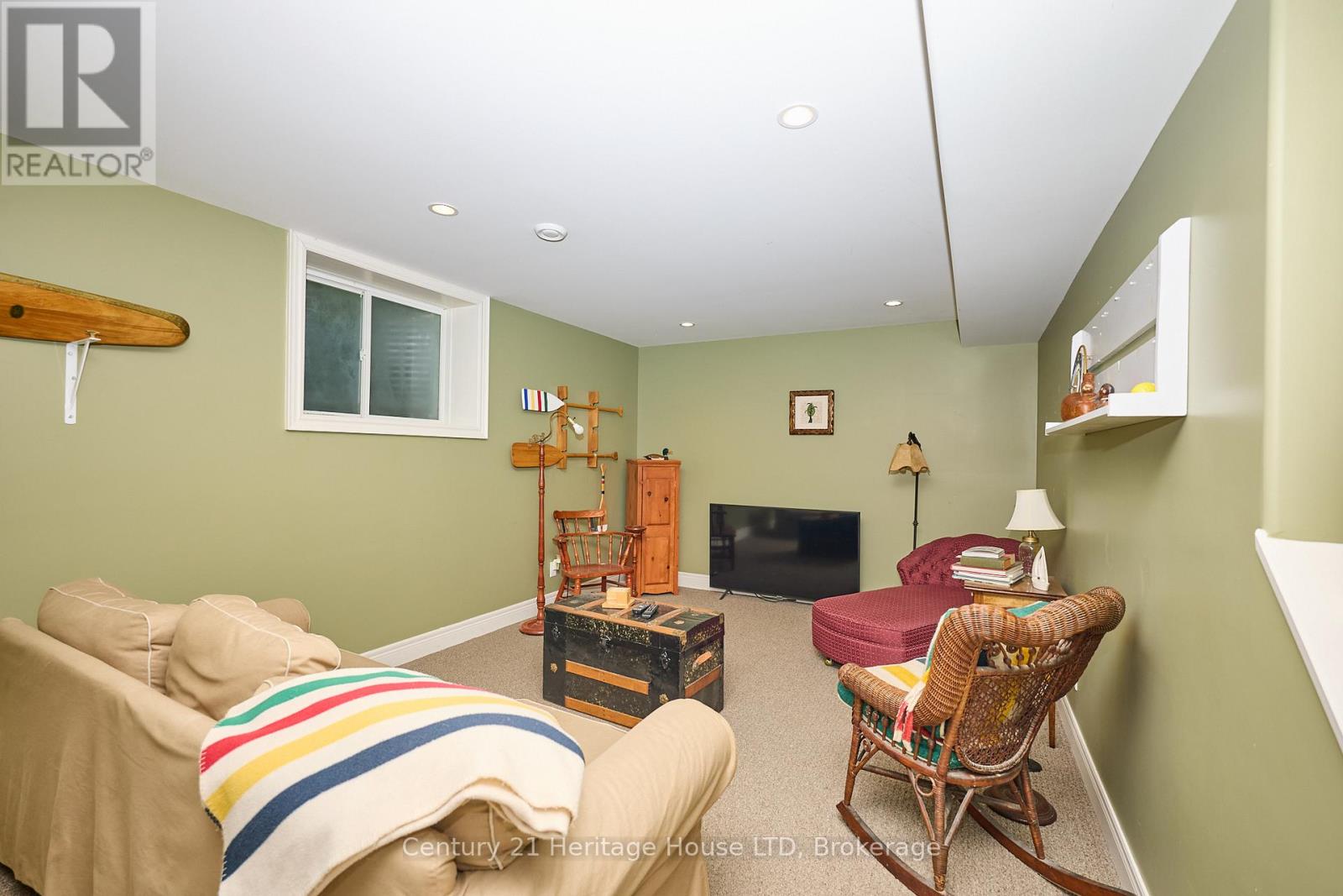 Photo 27 of 32 Sunrise Court, Fort Erie ON