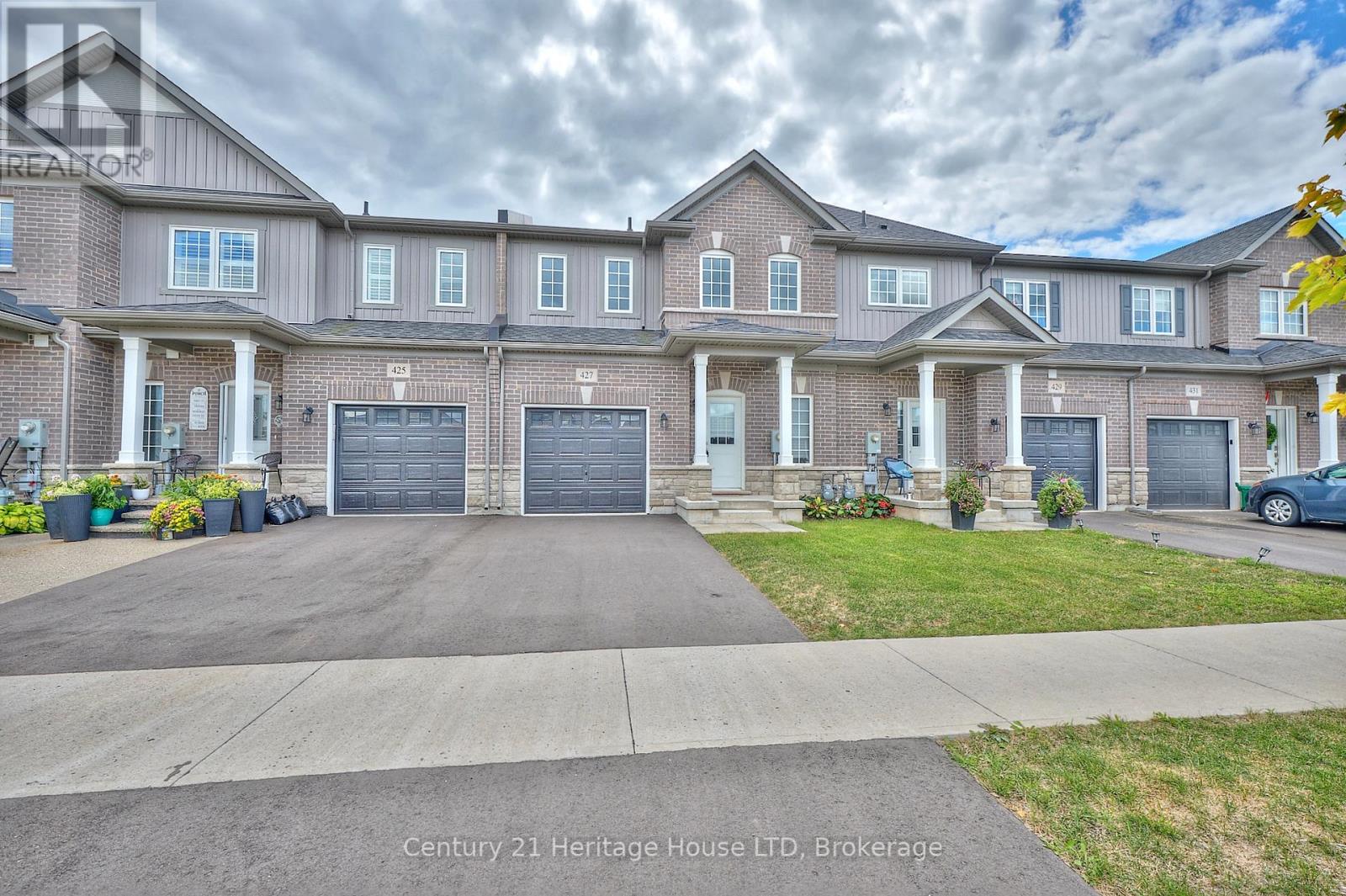 Photo 4 of 427 Williams Crescent, Fort Erie ON