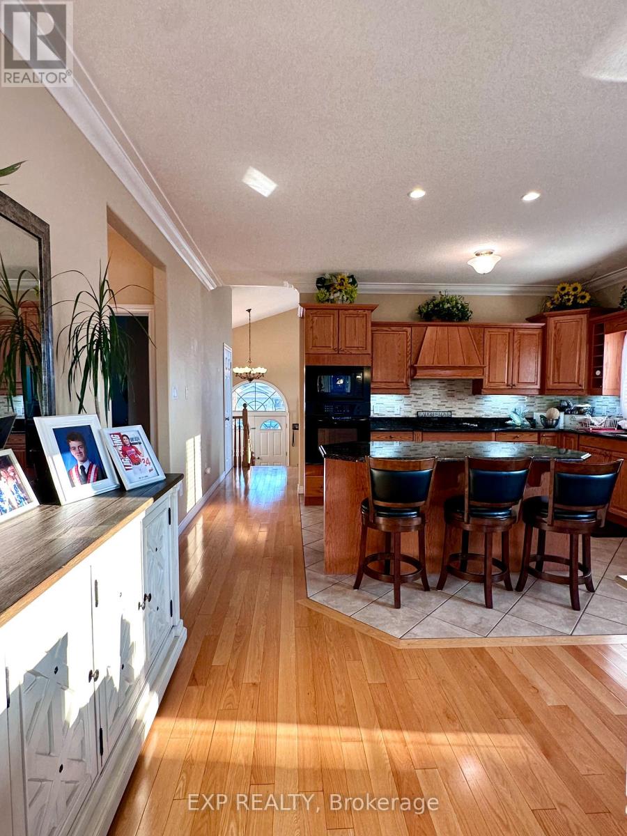 Photo 14 of 1 Falconridge Court, St Thomas ON