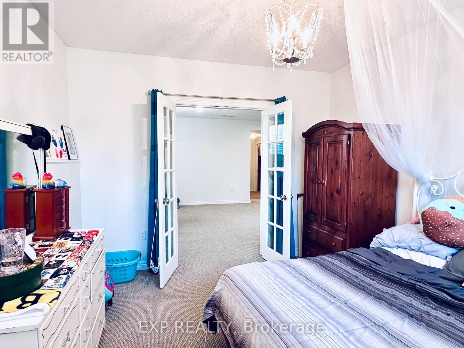 Photo 33 of 1 Falconridge Court, St Thomas ON