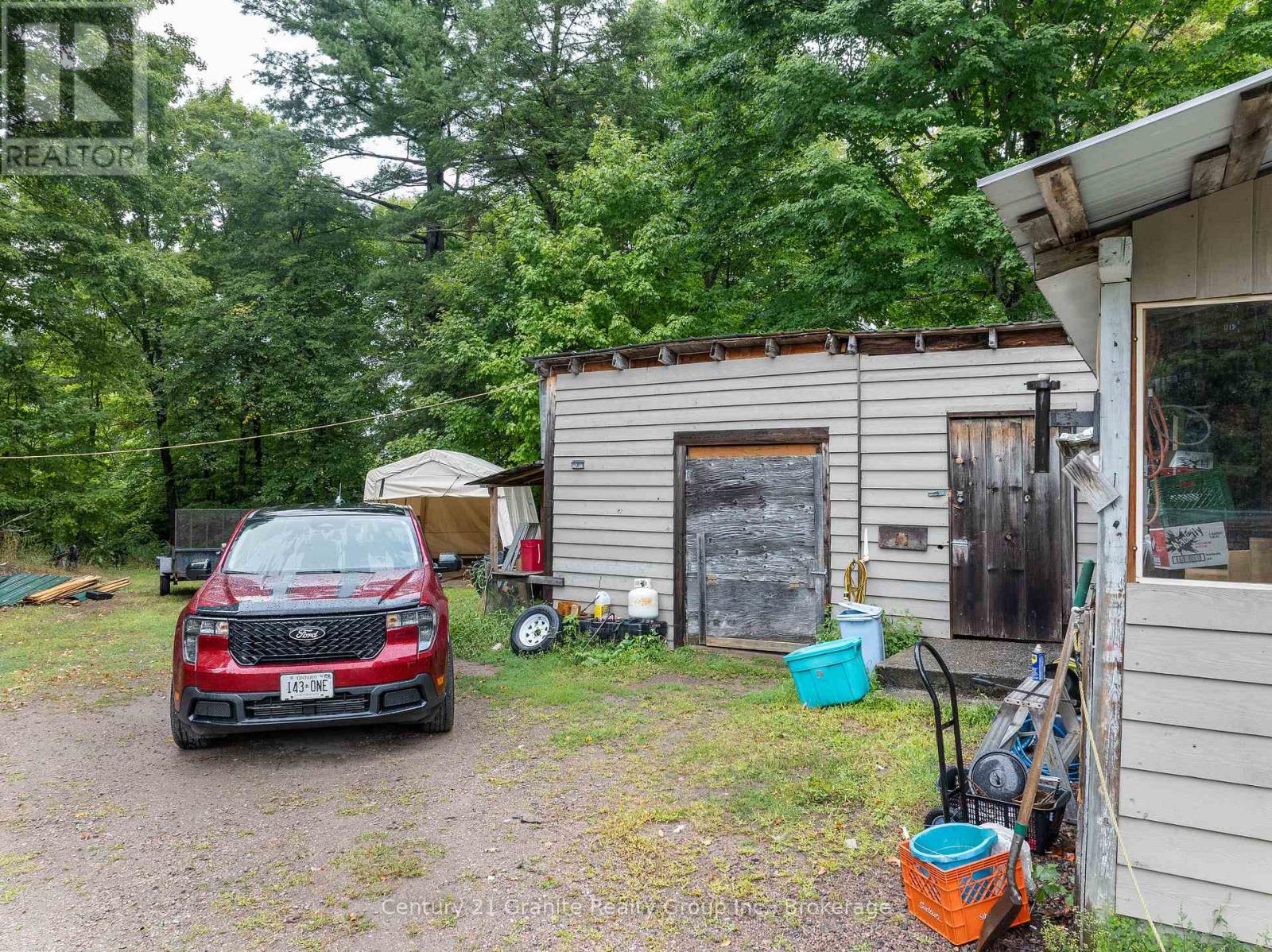 Photo 3 of 9564 Highway 118, Algonquin Highlands ON