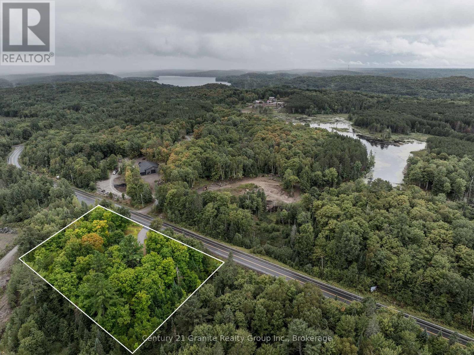 Photo 9 of 9564 Highway 118, Algonquin Highlands ON