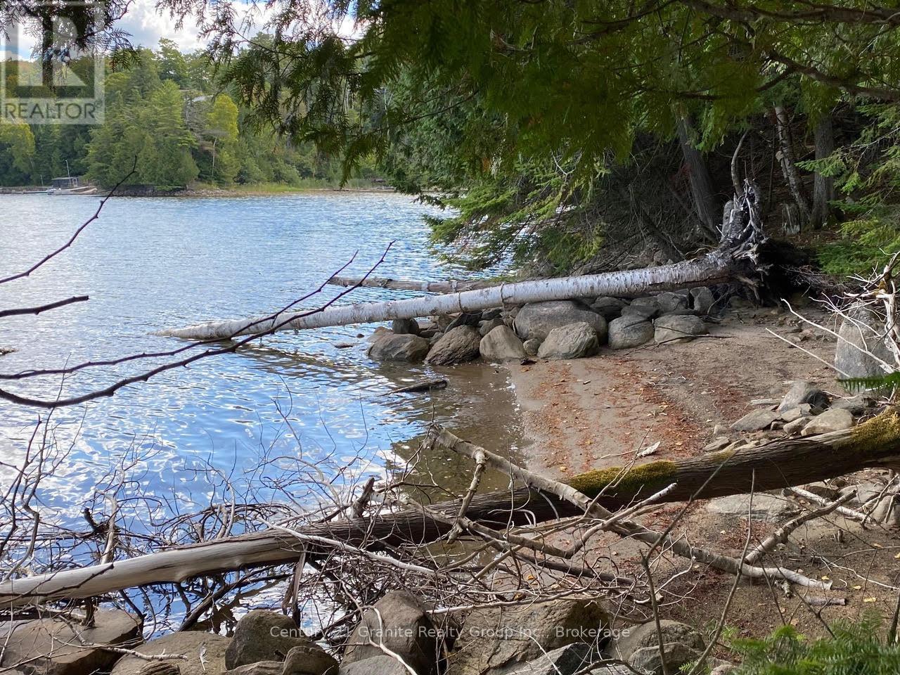 Photo 28 of 1119 Wampum Road, Dysart Et Al ON