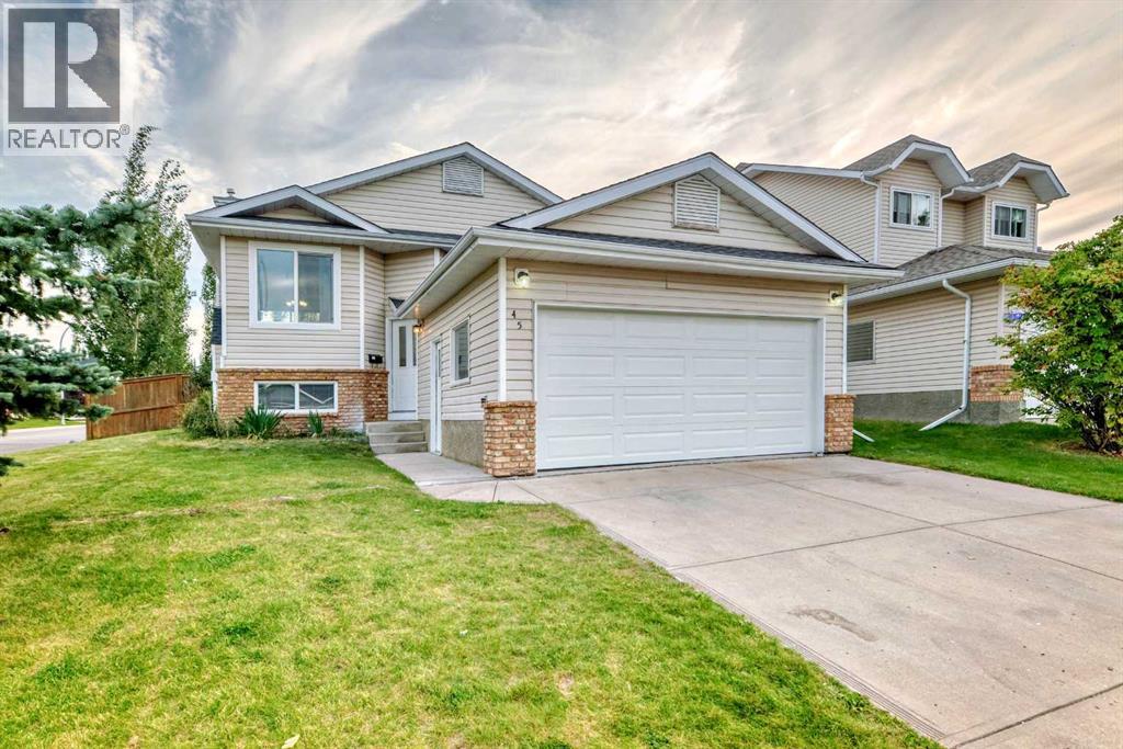 Photo 1 of 45 Westridge Drive, Okotoks AB