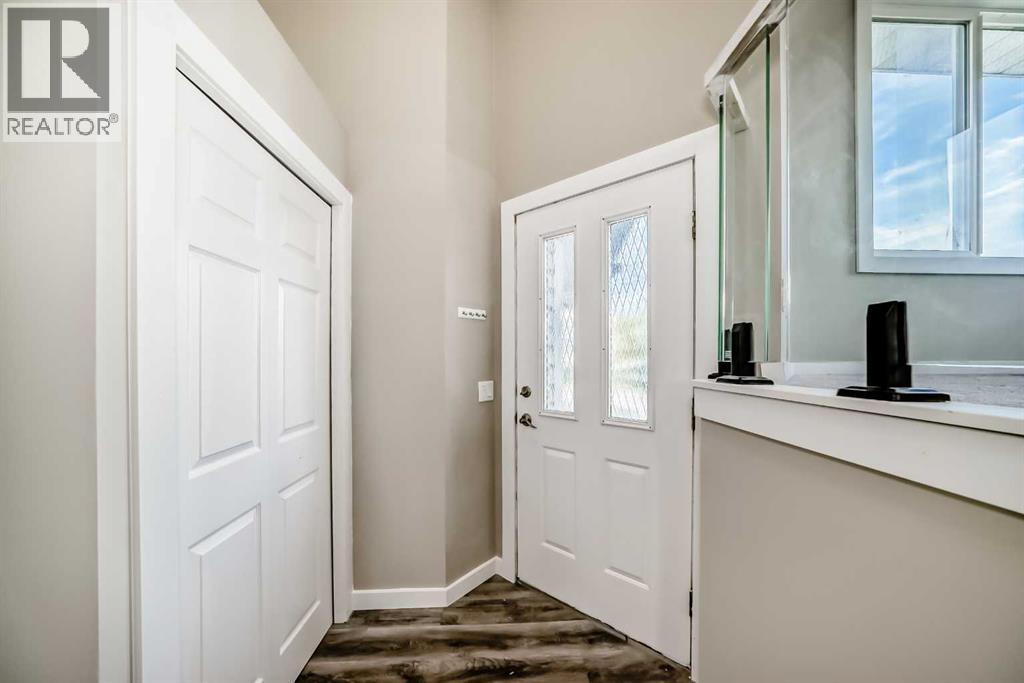 Photo 3 of 45 Westridge Drive, Okotoks AB