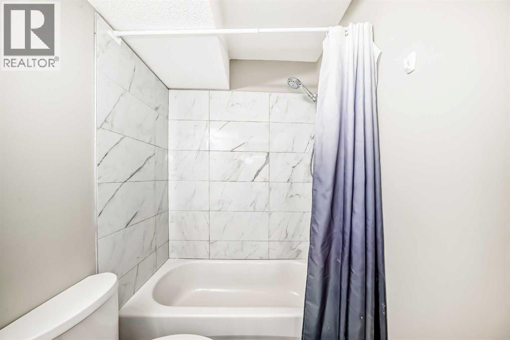 Photo 20 of 45 Westridge Drive, Okotoks AB