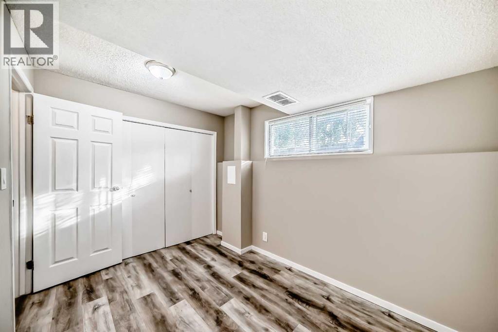 Photo 39 of 45 Westridge Drive, Okotoks AB