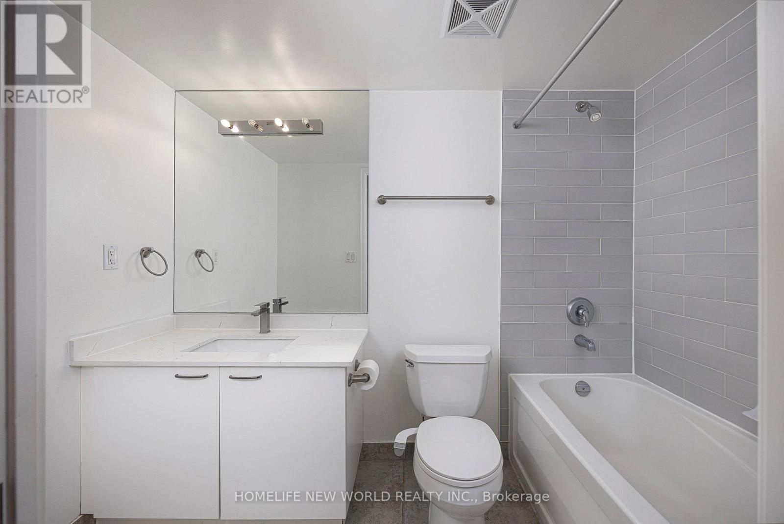 Photo 17 of 1108 22 Wellesley Street E, Toronto ON