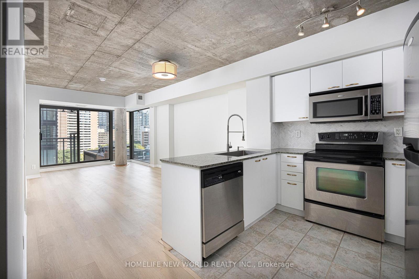 Photo 3 of 1108 22 Wellesley Street E, Toronto ON