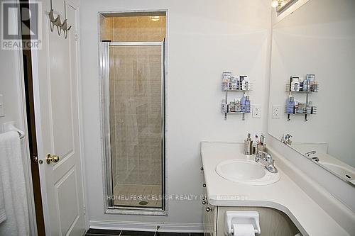 Photo 6 of 31 Baintree Street, Markham ON
