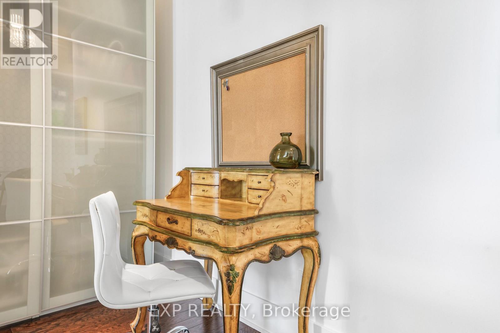 Photo 20 of 2913 103 The Queensway Avenue, Toronto ON