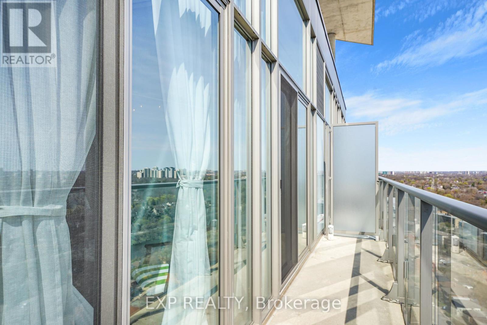 Photo 22 of 2913 103 The Queensway Avenue, Toronto ON