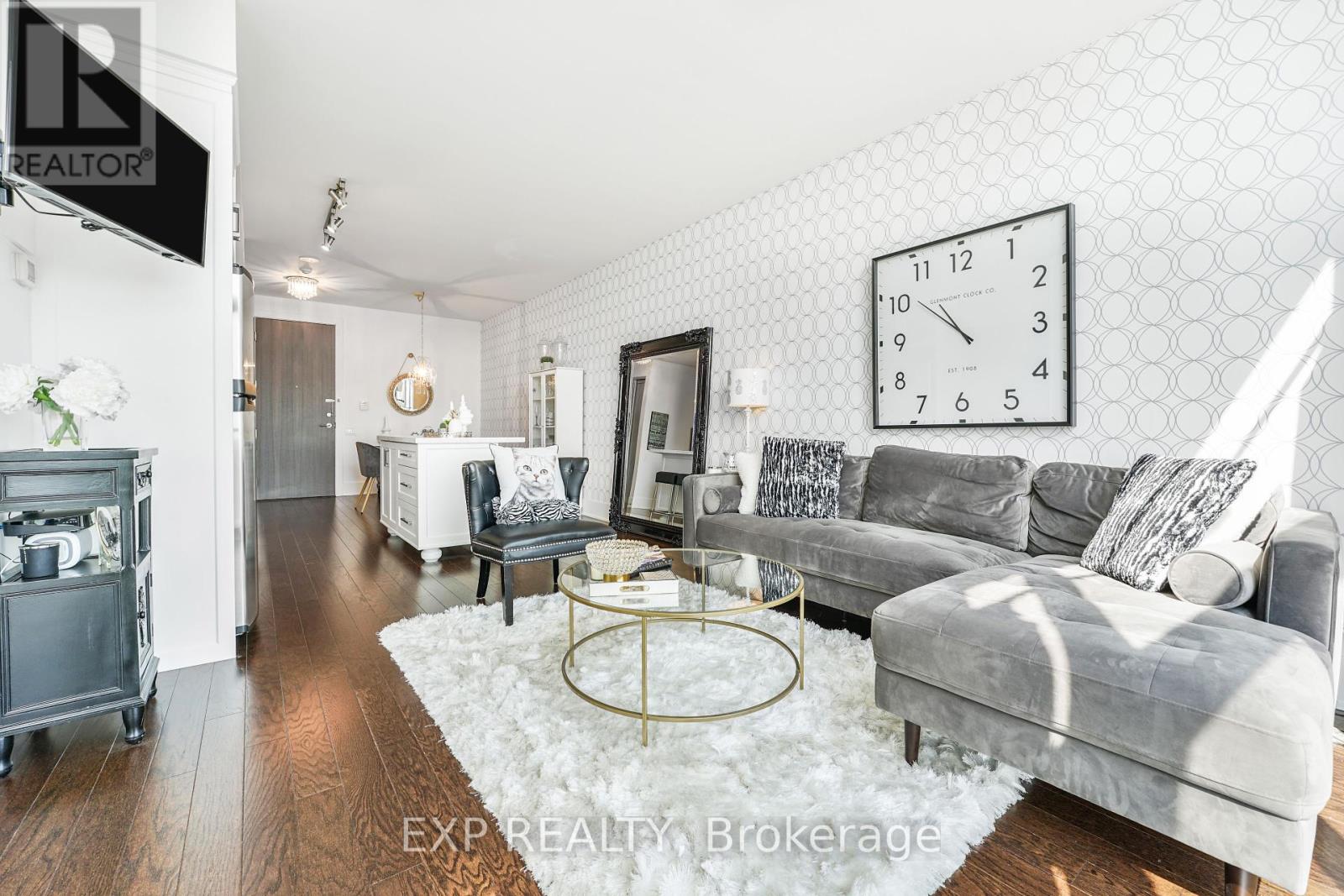 Photo 4 of 2913 103 The Queensway Avenue, Toronto ON