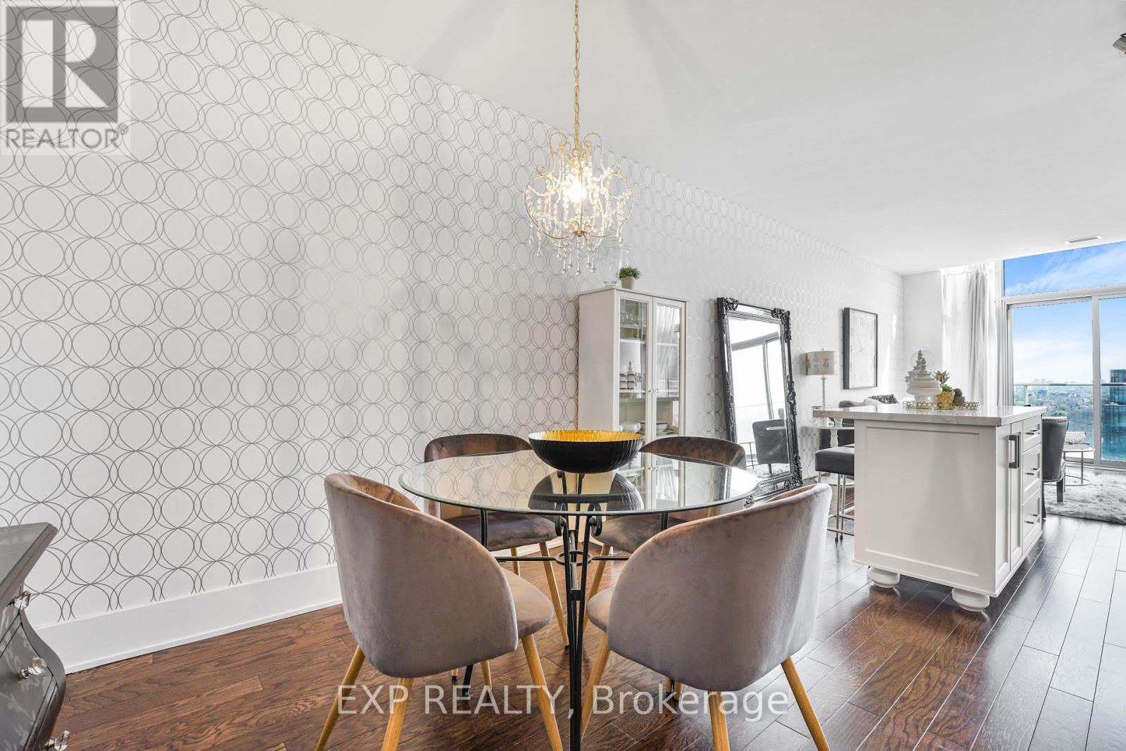 Photo 6 of 2913 103 The Queensway Avenue, Toronto ON
