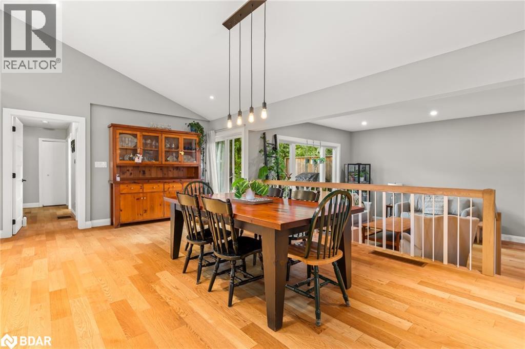 Photo 8 of 2656 Westshore Crescent, Severn ON