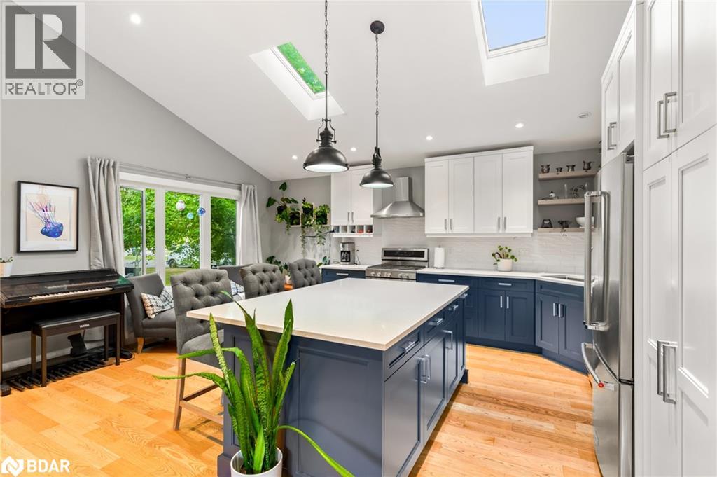Photo 10 of 2656 Westshore Crescent, Severn ON