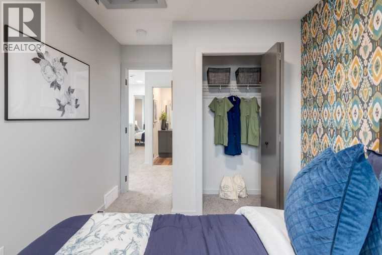 Photo 11 of 125 Belmont Way Sw, Calgary AB