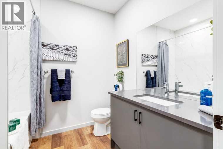 Photo 18 of 125 Belmont Way Sw, Calgary AB