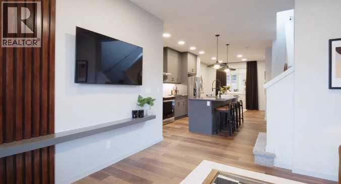 Photo 2 of 125 Belmont Way Sw, Calgary AB