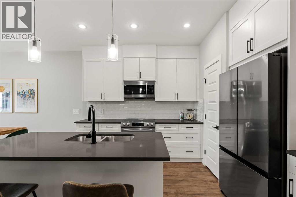 Photo 14 of 182 River Heights Drive, Cochrane AB