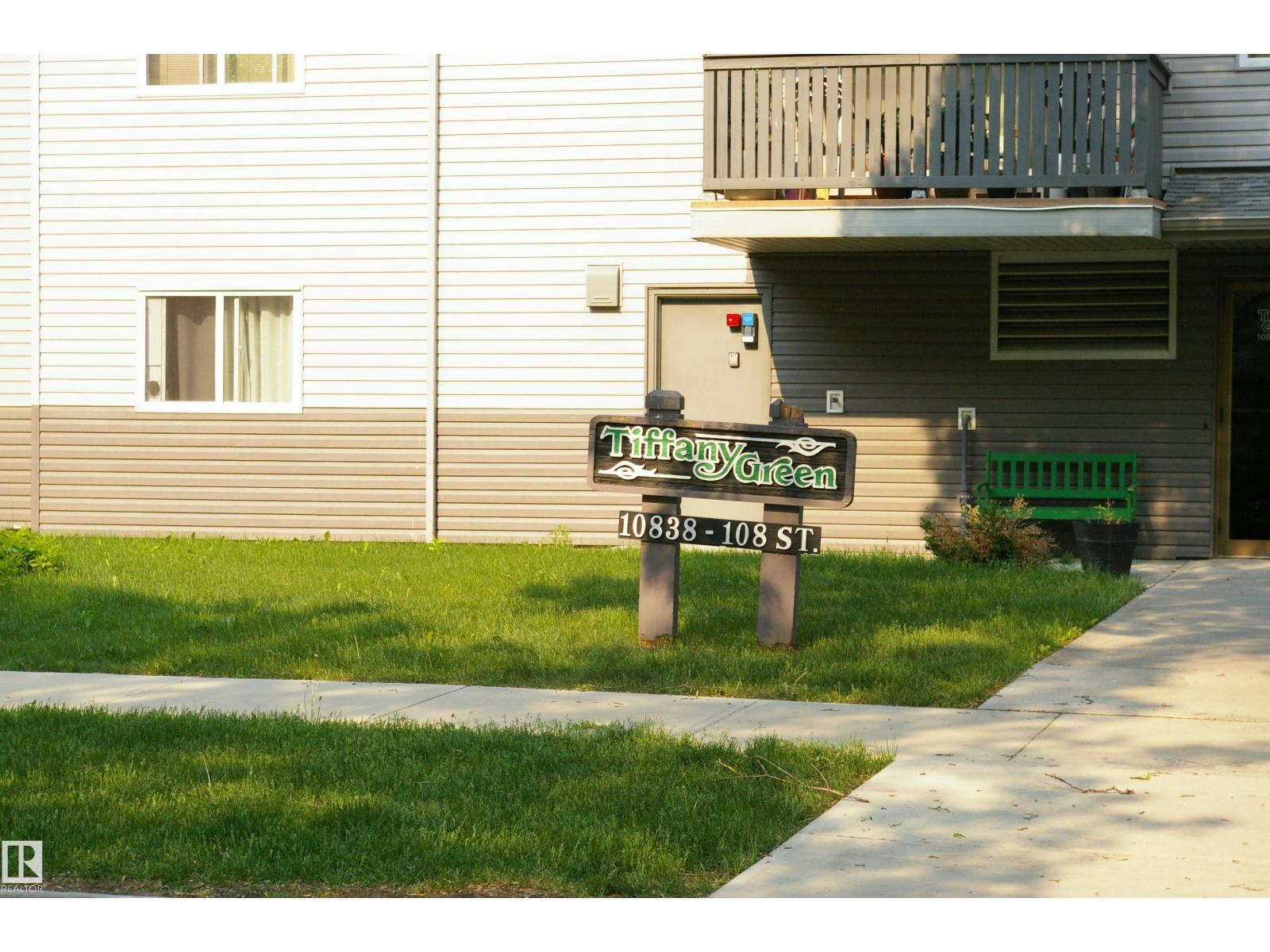 Photo 2 of 312 10838 108 St Nw, Edmonton AB